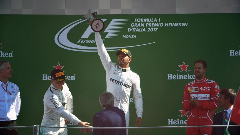 2017 F1義大利站:《Mercedes》奪冠亞軍 Hamilton拿下積分榜首 2017 F1義大利站:《Mercedes》奪冠亞軍 Hamilton拿下積分榜首