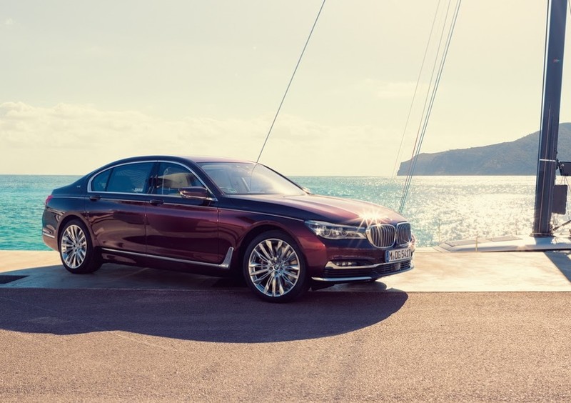 偕同芬蘭船廠精工合作 《BMW》打造客製化《M760Li xDrive V12 Excellence》 偕同芬蘭船廠精工合作 《BMW》打造客製化《M760Li xDrive V12 Excellence》