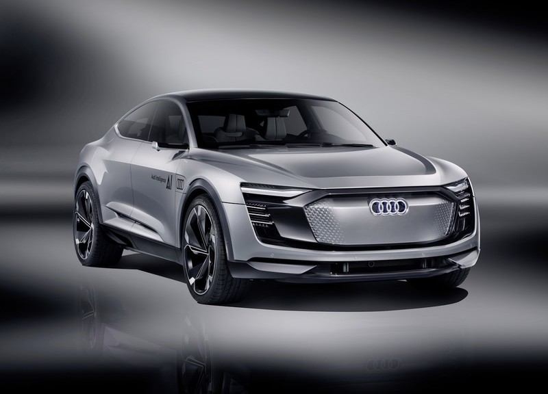 新世代車用AI人工智慧加持 《Audi Elaine Concept》跨界概念亮相