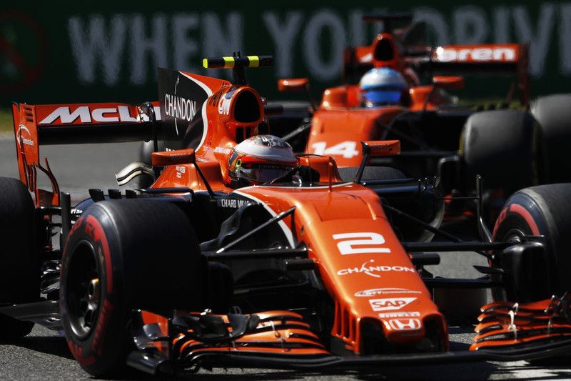 確定與《Honda》分手 《McLaren》與《Renault》簽下三年F1引擎供應合約 確定與《Honda》分手 《McLaren》與《Renault》簽下三年F1引擎供應合約