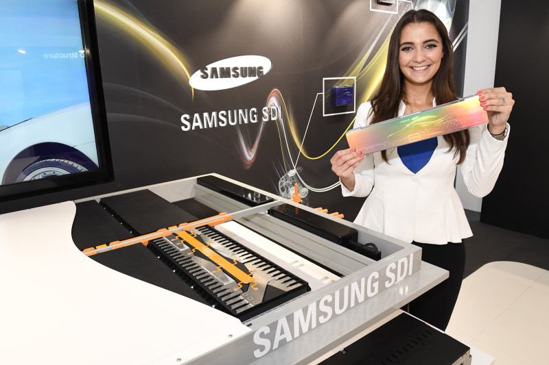 電池技術再改良 《Samsung SDI》發表續航力達700公里的車用模組電池 電池技術再改良 《Samsung SDI》發表續航力達700公里的車用模組電池