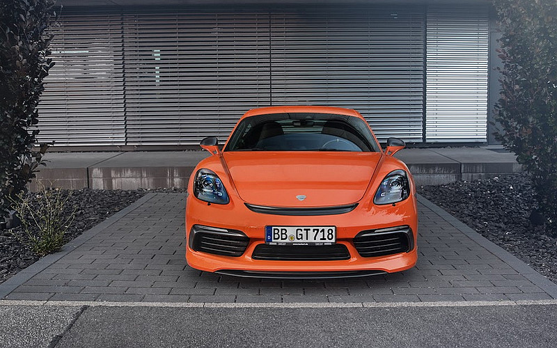 增添碳纖維元素 TechArt再為《Porsche 718 Cayman》推出Carbon Sport Package升級套件 增添碳纖維元素 TechArt再為《Porsche 718 Cayman》推出Carbon Sport Package升級套件