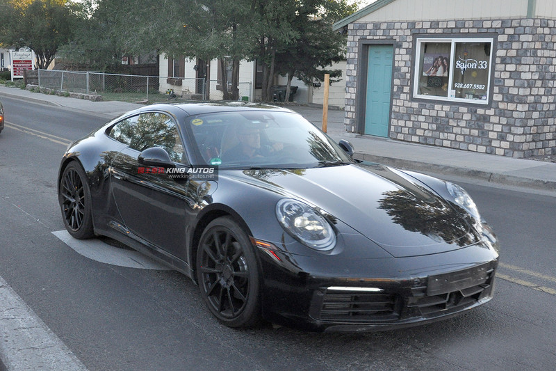 新世代《Porsche 911》測試車再度現蹤 首見數位儀錶板 新世代《Porsche 911》測試車再度現蹤 首見數位儀錶板