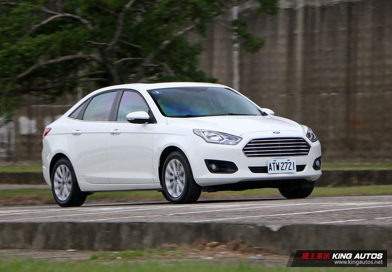 凡事不能只看表面─《Ford Escort》試駕,動態篇 凡事不能只看表面─《Ford Escort》試駕,動態篇