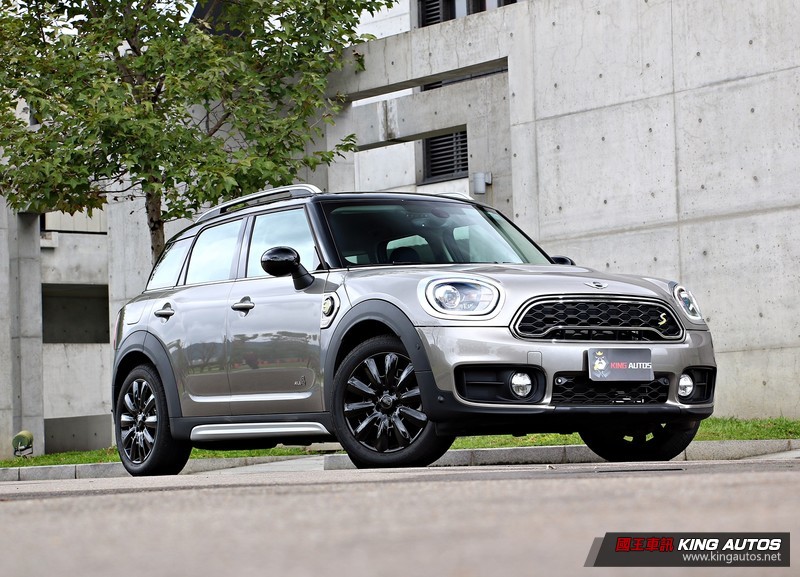 插電也能超有趣─《Mini Cooper SE Countryman ALL4》試駕 插電也能超有趣─《Mini Cooper SE Countryman ALL4》試駕