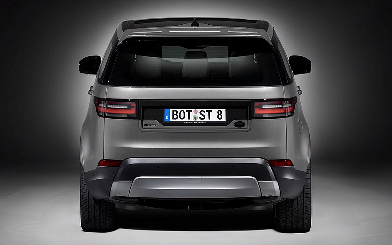 小把戲就讓視覺效果更「正」 Startech為《Land Rover Discovery 5》推出最新尾門套件 小把戲就讓視覺效果更「正」 Startech為《Land Rover Discovery 5》推出最新尾門套件