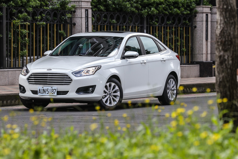 誰說幸福代價是天價?Ford Escort重新定義家庭房車真價值 誰說幸福代價是天價?Ford Escort重新定義家庭房車真價值