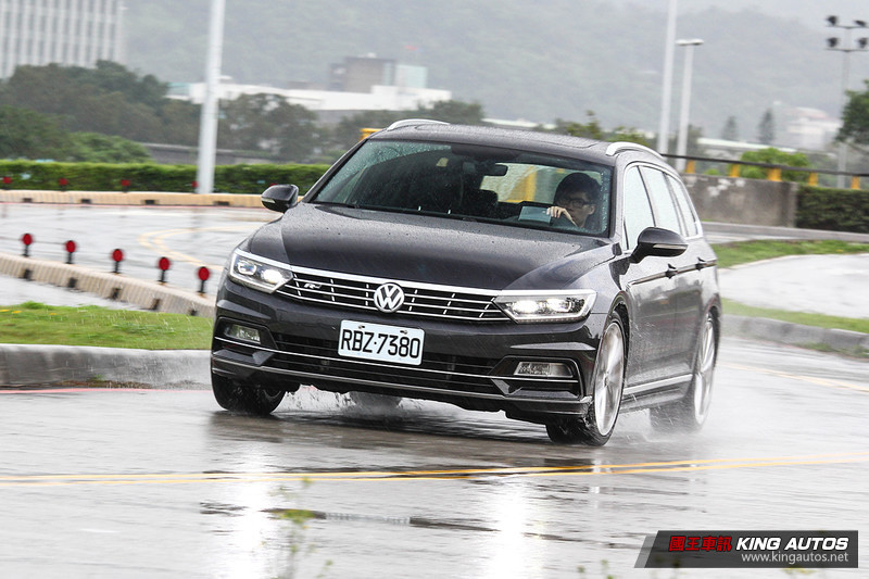 加味的舒適旅行車─《Volkswagen Passat Variant 380 TSI R-Line Performance》試駕報導 加味的舒適旅行車─《Volkswagen Passat Variant 380 TSI R-Line Performance》試駕報導