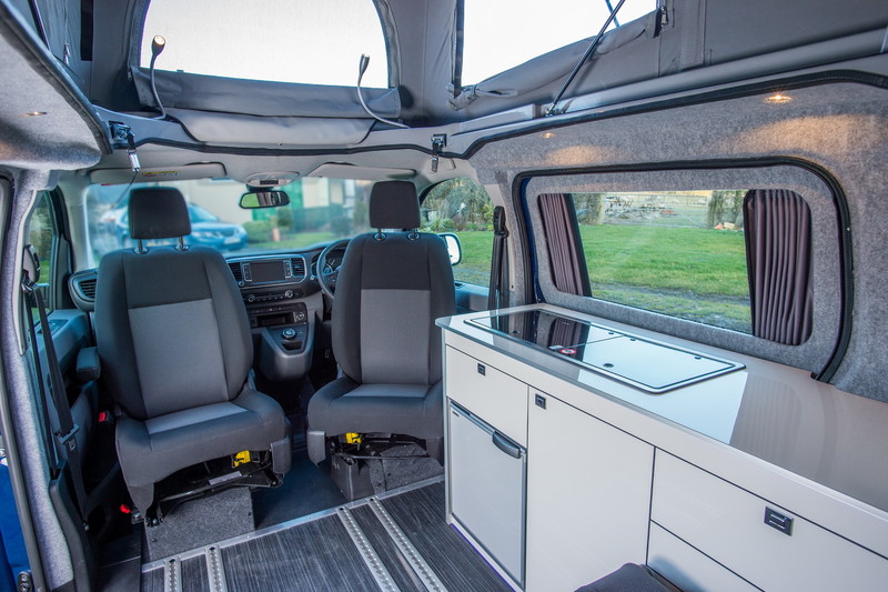 《Toyota Proace Lerina Campervan》露營好夥伴英國貼心登場 《Toyota Proace Lerina Campervan》露營好夥伴英國貼心登場
