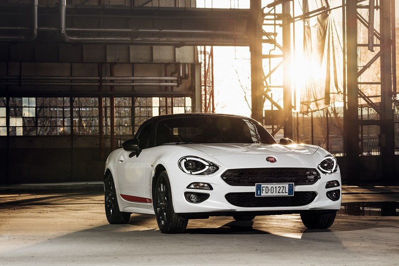 《Fiat 124 Spider S-Design》預約2018年日內瓦車展動感現身 《Fiat 124 Spider S-Design》預約2018年日內瓦車展動感現身