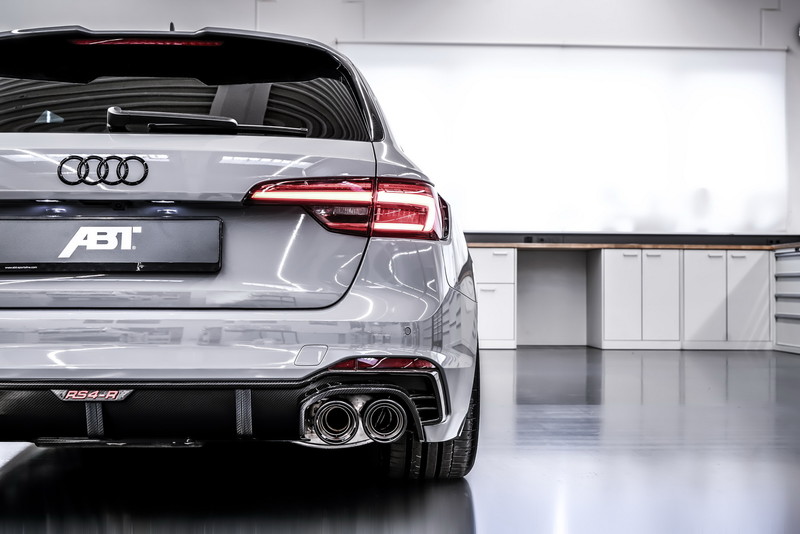 歐洲報價415萬元起跳 《ABT RS4-R》日內瓦開展前搶先亮相 歐洲報價415萬元起跳 《ABT RS4-R》日內瓦開展前搶先亮相