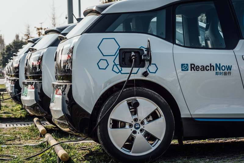 《BMW》表示電動技術量產規模還不足與內燃機匹敵 《BMW》表示電動技術量產規模還不足與內燃機匹敵