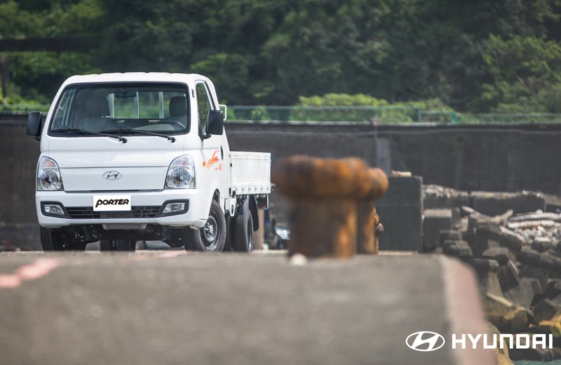 現代商用車《Hyundai Porter》銷售表現亮眼 早鳥優惠3萬元倒數300輛 現代商用車《Hyundai Porter》銷售表現亮眼 早鳥優惠3萬元倒數300輛