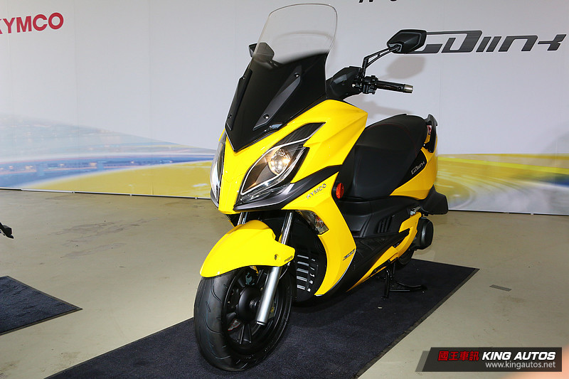 安全/科技再進化 2018新年式《Kymco GDink 300i》17.8萬發表上市 安全/科技再進化 2018新年式《Kymco GDink 300i》17.8萬發表上市