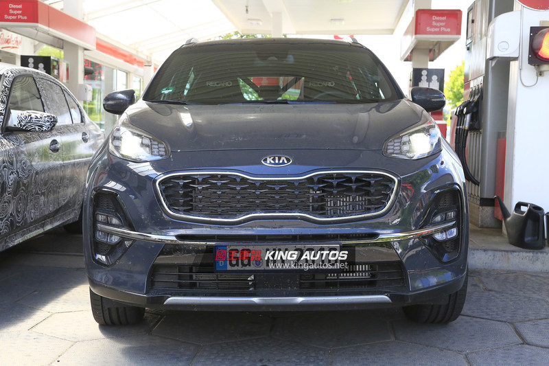 小改款《Kia Sportage》無偽裝曝光 確定搭載48V Mild-Hybrid柴油引擎 小改款《Kia Sportage》無偽裝曝光 確定搭載48V Mild-Hybrid柴油引擎