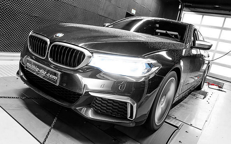 讓四渦輪柴力更威猛 McChip-DKR操刀《BMW M550d xDrive》釋放470hp/86.7kgm狂猛動力 讓四渦輪柴力更威猛 McChip-DKR操刀《BMW M550d xDrive》釋放470hp/86.7kgm狂猛動力