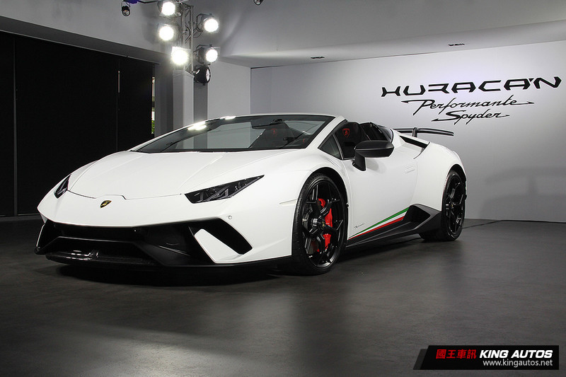《Lamborghini Huracán Performante Spyder》正式抵臺 報價1,920萬元同展風情與激情 《Lamborghini Huracán Performante Spyder》正式抵臺 報價1,920萬元同展風情與激情