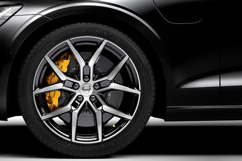 《Volvo S60》升級套件搶先推出 《Polestar》發表60 Series電動化車款性能部品 《Volvo S60》升級套件搶先推出 《Polestar》發表60 Series電動化車款性能部品