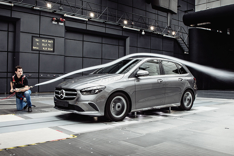 官方照提前流出 新世代《Mercedes-Benz B-Class》巴黎車展首演前搶先曝光 官方照提前流出 新世代《Mercedes-Benz B-Class》巴黎車展首演前搶先曝光