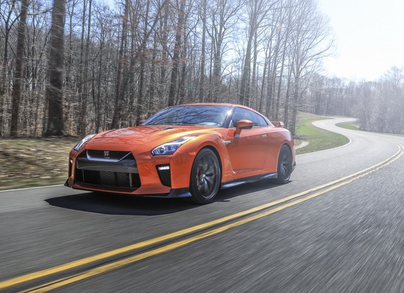 電動化浪潮 下一代《Nissan GT-R / 370Z》可能加入電動馬達油電化 電動化浪潮 下一代《Nissan GT-R / 370Z》可能加入電動馬達油電化