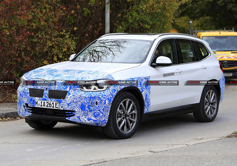 量產版純電SUV測試中 《BMW iX3》偽裝測試車德國莫尼黑二度捕捉 量產版純電SUV測試中 《BMW iX3》偽裝測試車德國莫尼黑二度捕捉