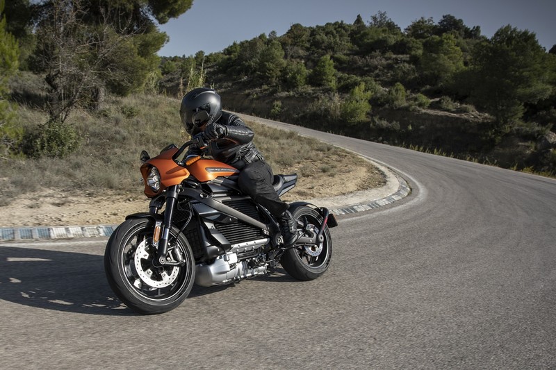哈雷新紀元 《Harley-Davidson LiveWire》電動機車明年量產上市 哈雷新紀元 《Harley-Davidson LiveWire》電動機車明年量產上市