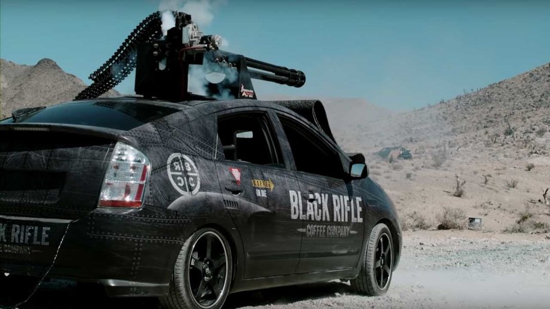 M61火神機槍上身 《Toyota Prius》化身戰鬥機器 M61火神機槍上身 《Toyota Prius》化身戰鬥機器
