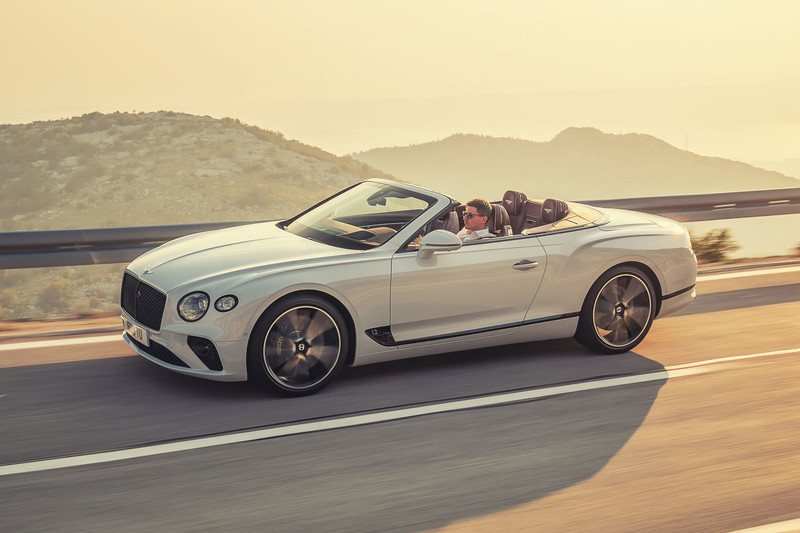 《Bentley Continental GT》追加敞篷車型 極速仍可達333km/h 《Bentley Continental GT》追加敞篷車型 極速仍可達333km/h