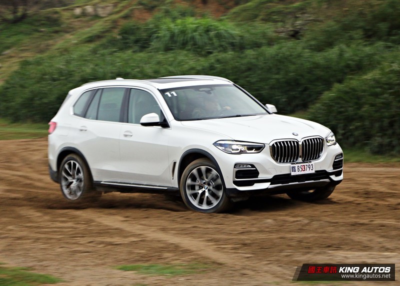 跌破你眼鏡的靈活感─新世代《BMW X5 xDrive40i》試駕,動態篇 跌破你眼鏡的靈活感─新世代《BMW X5 xDrive40i》試駕,動態篇