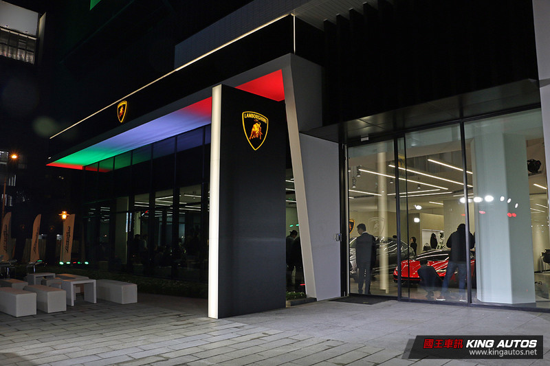 《Lamborghini Taichung》展示暨服務中心啟用 《Huracán Evo》預告最快上半年現身 《Lamborghini Taichung》展示暨服務中心啟用 《Huracán Evo》預告最快上半年現身