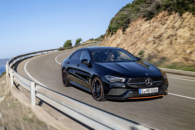 2.0升渦輪汽油動力先發 新世代《Mercedes-Benz CLA》於CES首演 2.0升渦輪汽油動力先發 新世代《Mercedes-Benz CLA》於CES首演