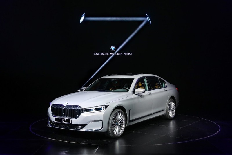 小改款《BMW 7 Series》中國率先發表 雙腎水箱罩面積放大40% 小改款《BMW 7 Series》中國率先發表 雙腎水箱罩面積放大40%