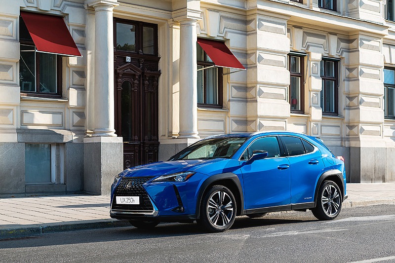 全新《Lexus UX 250h》於西班牙境內正式展開交付 全新《Lexus UX 250h》於西班牙境內正式展開交付