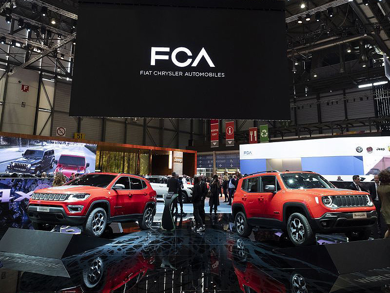 開賣倒數《Jeep Renegade/Compass Plug-in Hybrid》日內瓦同場亮相 開賣倒數《Jeep Renegade/Compass Plug-in Hybrid》日內瓦同場亮相