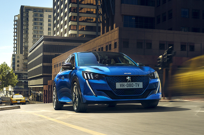還沒看到車就出手 一名英國車迷搶先下訂《Peugeot e-208》新車 還沒看到車就出手 一名英國車迷搶先下訂《Peugeot e-208》新車