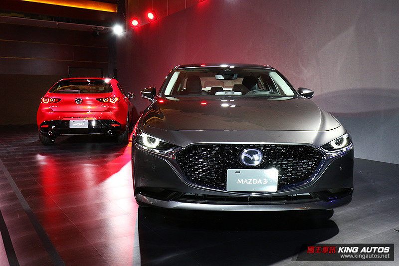 新世代《Mazda3》正式售價出爐 全車系降1.1萬最低79.9萬元起跳 新世代《Mazda3》正式售價出爐 全車系降1.1萬最低79.9萬元起跳