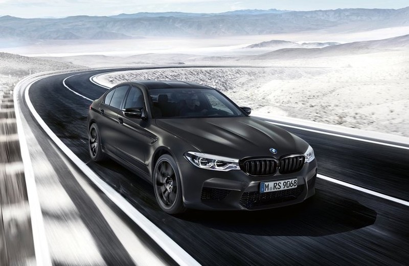 《BMW》推出《M5》35週年紀念版 《M550i xDrive》同步升級530匹馬力 《BMW》推出《M5》35週年紀念版 《M550i xDrive》同步升級530匹馬力
