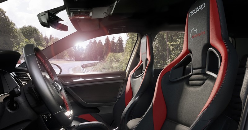 以綠色地獄之名 《Recaro》推出《Nürburgring Limited Edition》賽車椅 以綠色地獄之名 《Recaro》推出《Nürburgring Limited Edition》賽車椅