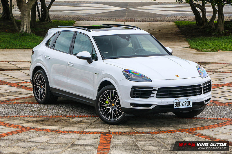 電動化是一種生活態度─《Porsche Cayenne E-Hybrid》試駕報導 電動化是一種生活態度─《Porsche Cayenne E-Hybrid》試駕報導