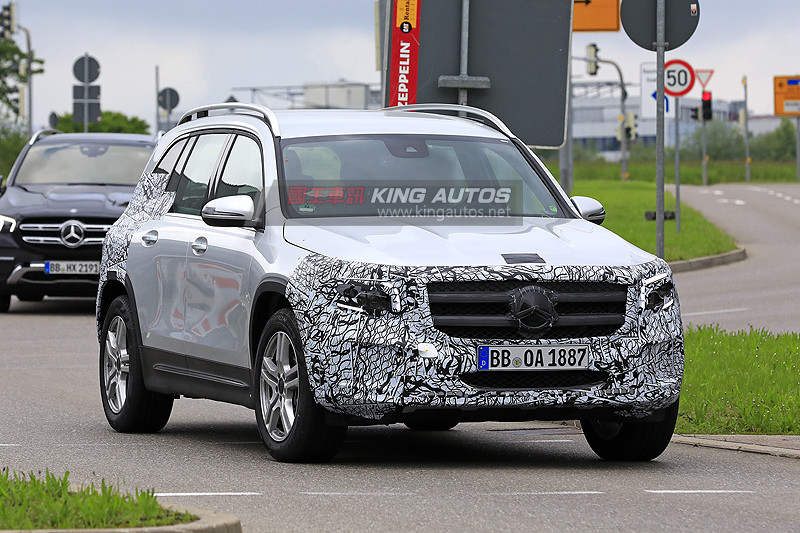 產品設定更趨明確 全新《Mercedes-Benz GLB》原型車再度現身 產品設定更趨明確 全新《Mercedes-Benz GLB》原型車再度現身