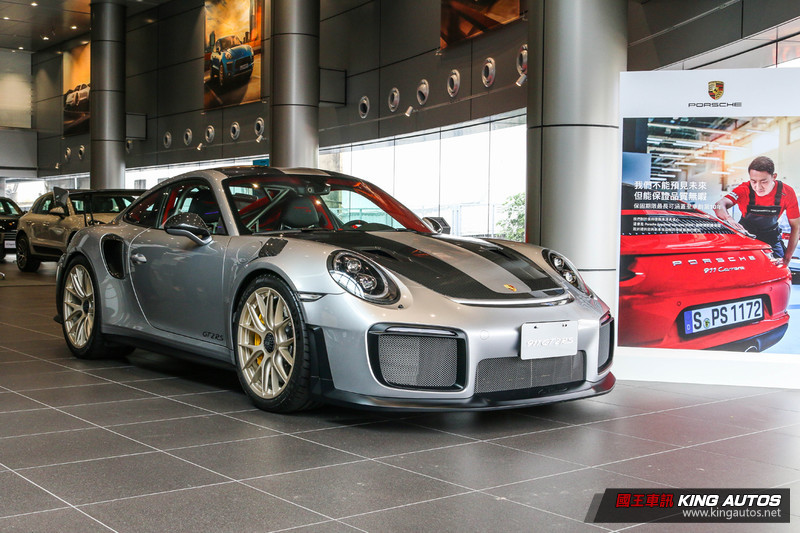 《Porsche Approved Warranty》認證保固服務上線 最高提供10年保固 《Porsche Approved Warranty》認證保固服務上線 最高提供10年保固