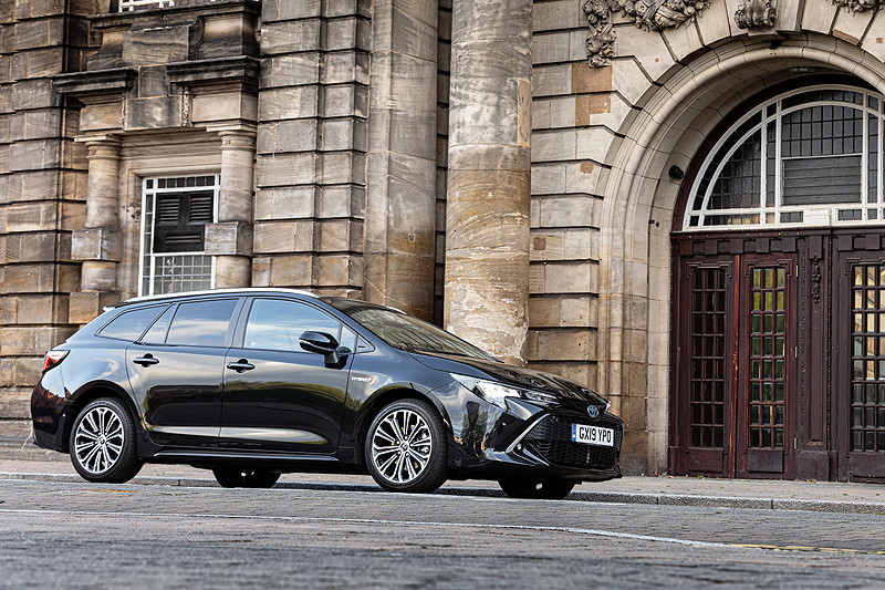 電氣化轉型持續 《Toyota / Lexus》油電車款於英國再創銷售新高 電氣化轉型持續 《Toyota / Lexus》油電車款於英國再創銷售新高
