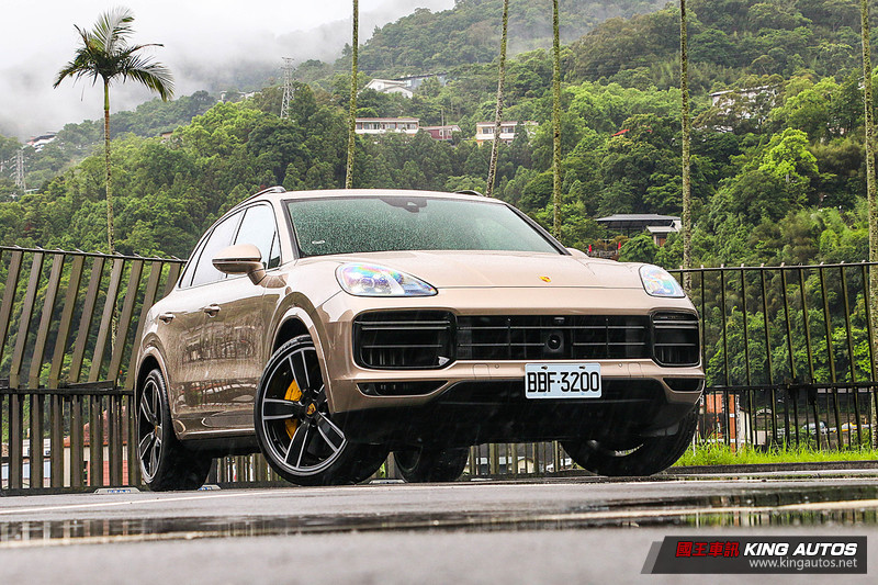 【國王BUY駕】《Porsche Cayenne Turbo》值得購買的理由? 【國王BUY駕】《Porsche Cayenne Turbo》值得購買的理由?