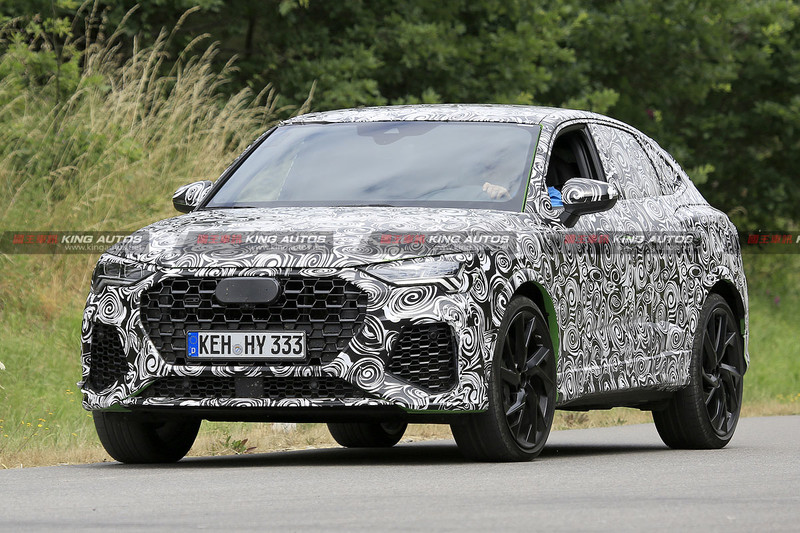 《Audi Q3 Sportback》甫亮相 《RS Q3 Sportback》已蠢蠢欲動 《Audi Q3 Sportback》甫亮相 《RS Q3 Sportback》已蠢蠢欲動