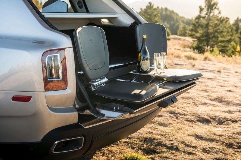 英式奢華層峰選擇 《Rolls-Royce Cullinan》榮獲年度超豪華SUV 英式奢華層峰選擇 《Rolls-Royce Cullinan》榮獲年度超豪華SUV