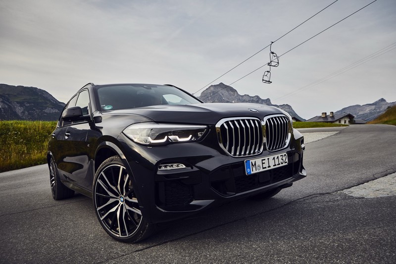 歐洲市場開賣《BMW X5 xDrive45e》身手不變扮相更趨低調 歐洲市場開賣《BMW X5 xDrive45e》身手不變扮相更趨低調