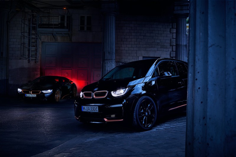 《BMW i8》特仕最終回 攜手《i3s》限量新作同披古銅元素 《BMW i8》特仕最終回 攜手《i3s》限量新作同披古銅元素