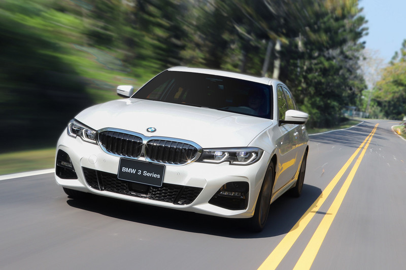 叫戰C 200進化版 《BMW 320i M Sport》訂價229萬元追加登場 叫戰C 200進化版 《BMW 320i M Sport》訂價229萬元追加登場