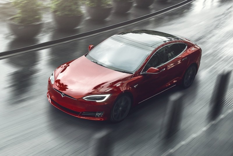 濃濃火藥味 《Tesla》預告《Model S》近期將挑戰紐柏林單圈 濃濃火藥味 《Tesla》預告《Model S》近期將挑戰紐柏林單圈
