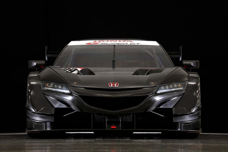 中置不再 《Honda NSX-GT》賽車改採前置引擎 中置不再 《Honda NSX-GT》賽車改採前置引擎